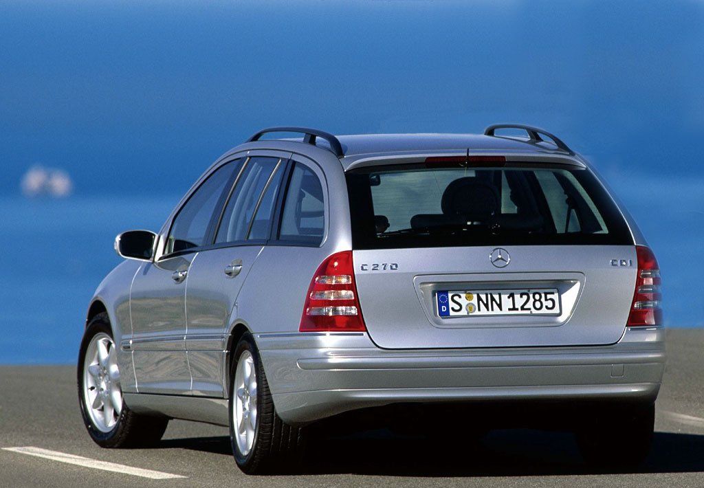 MERCEDES_C-CLASS_wagon_5_2000_exterior-photos_o_2001-mercedes-benz-c-klasse-t-modell-w203-180-kompressor-petrol-image_193.jpg